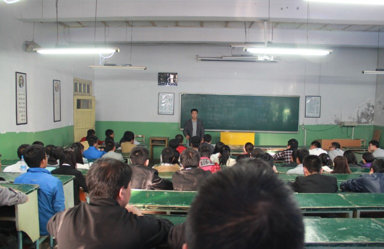 设计艺术学院召开学生干部例会