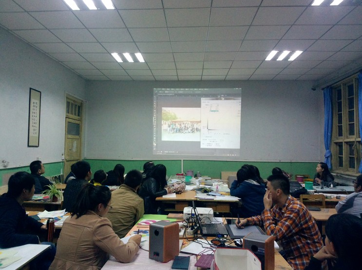 设计艺术学院2012级视觉传达...