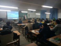 红柳班在设计艺术学院16级工...