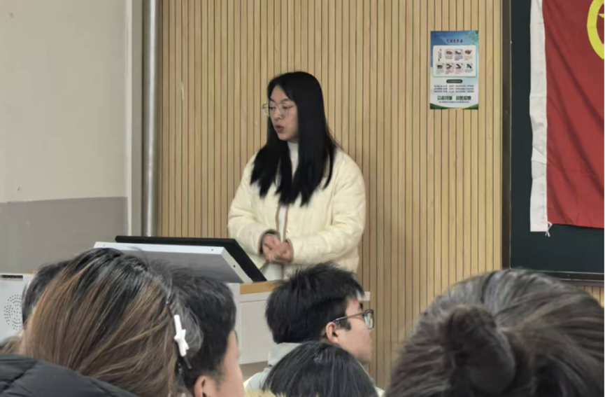 “铭记伟大胜利 弘扬抗战精神...