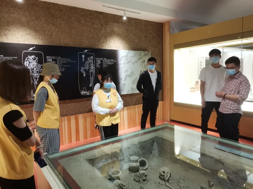 设计艺术学院志愿者参加甘肃...